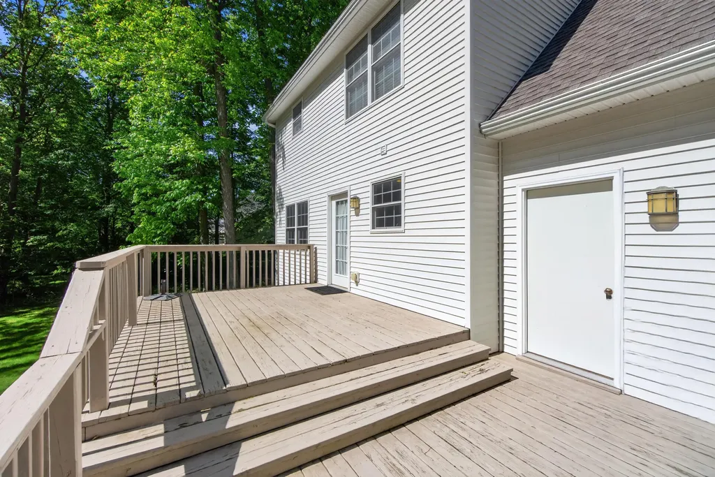 2073 Elwood Boulevard Spring Arbor Township MI 49283