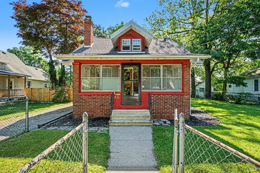 831 Bush Street Jackson City MI 49202