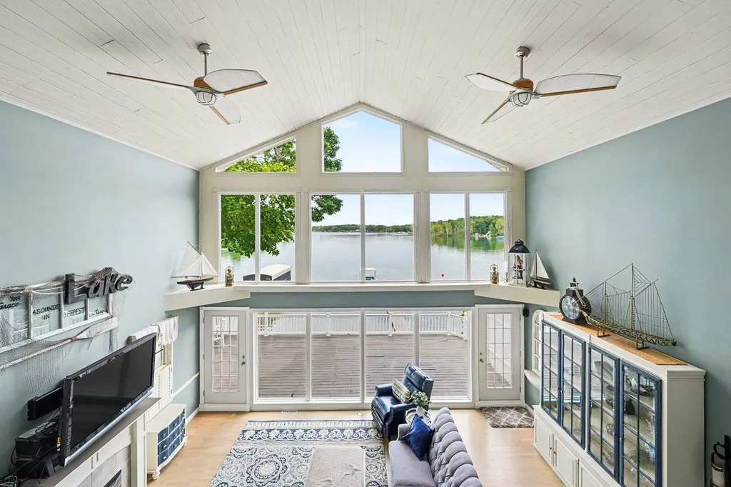 19722 Crescent Beach Road Lockport Township MI 49093
