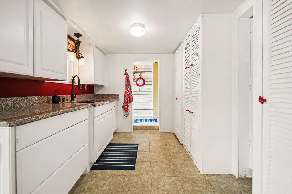 19722 Crescent Beach Road Lockport Township MI 49093