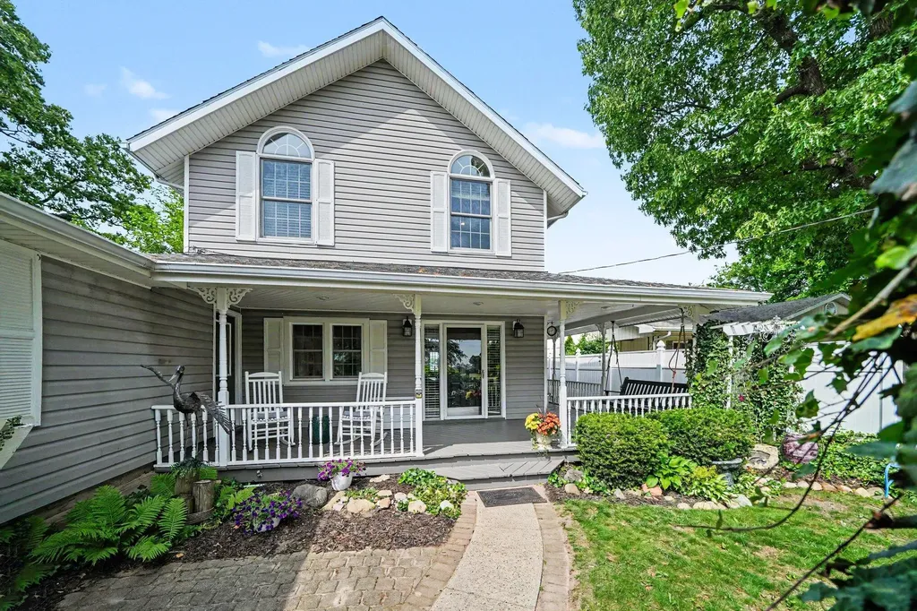 19722 Crescent Beach Road Lockport Township MI 49093