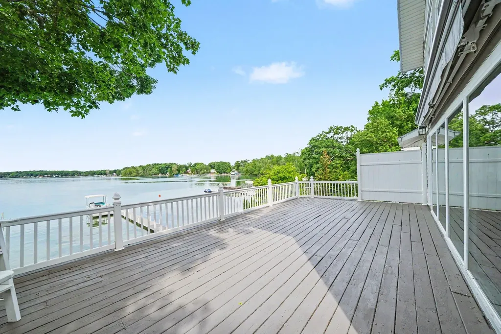 19722 Crescent Beach Road Lockport Township MI 49093