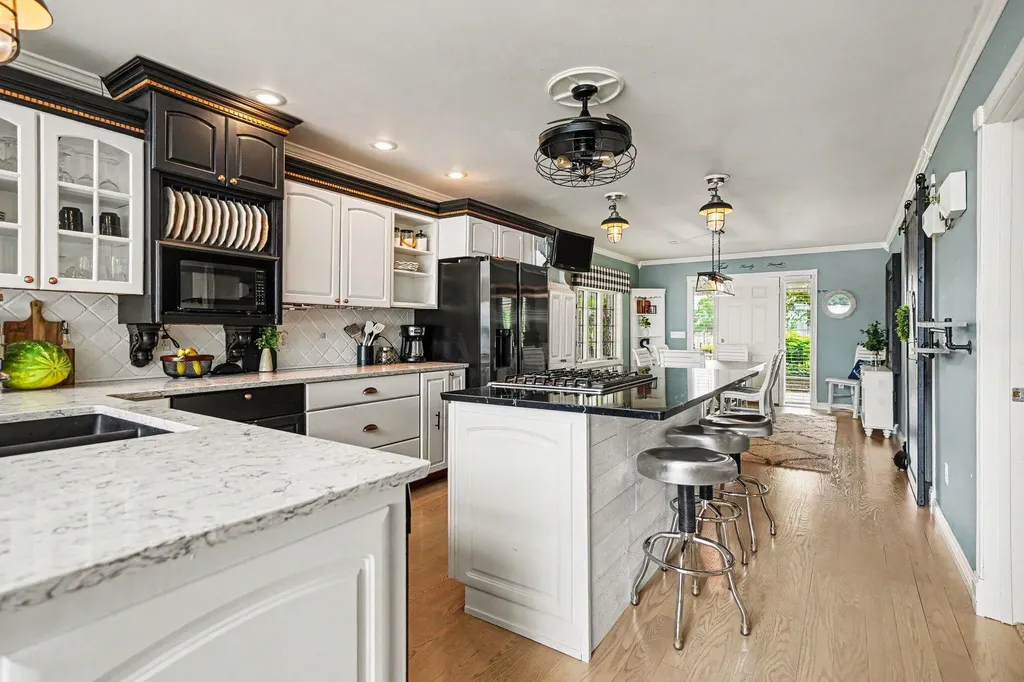 19722 Crescent Beach Road Lockport Township MI 49093