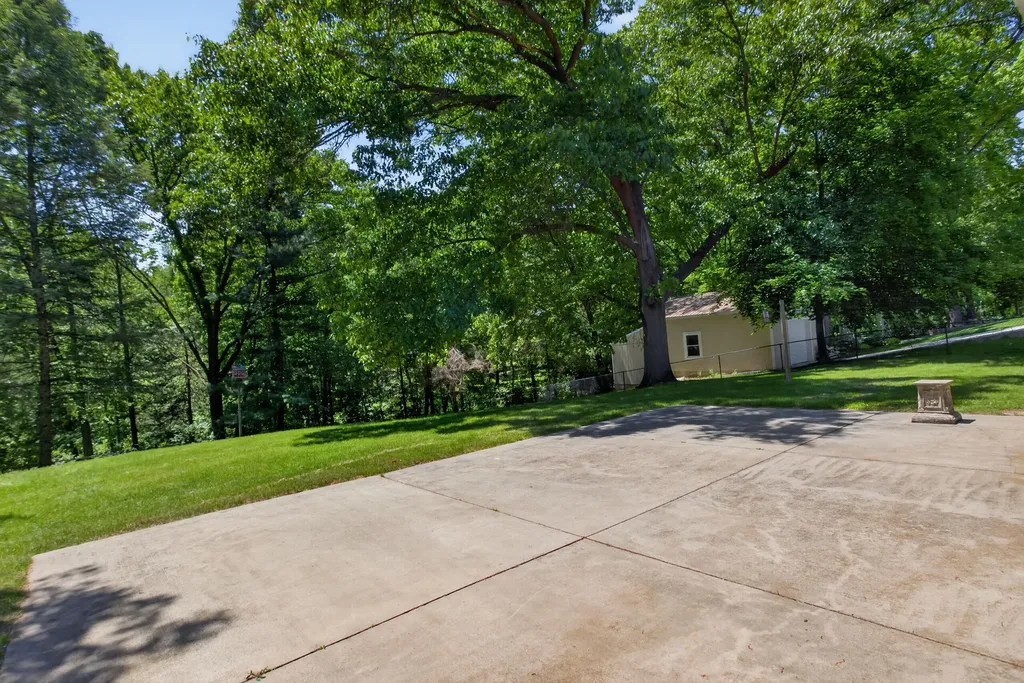 782 Bellflower Drive Columbia Township MI 49230