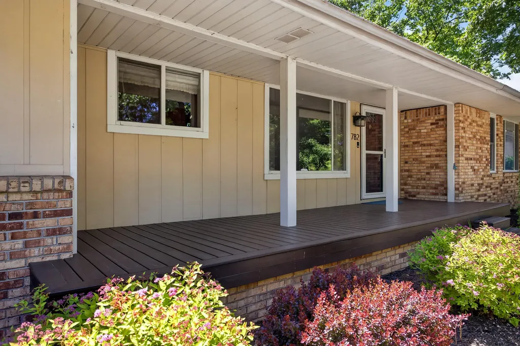 782 Bellflower Drive Columbia Township MI 49230