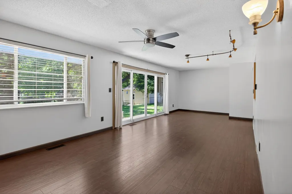 782 Bellflower Drive Columbia Township MI 49230