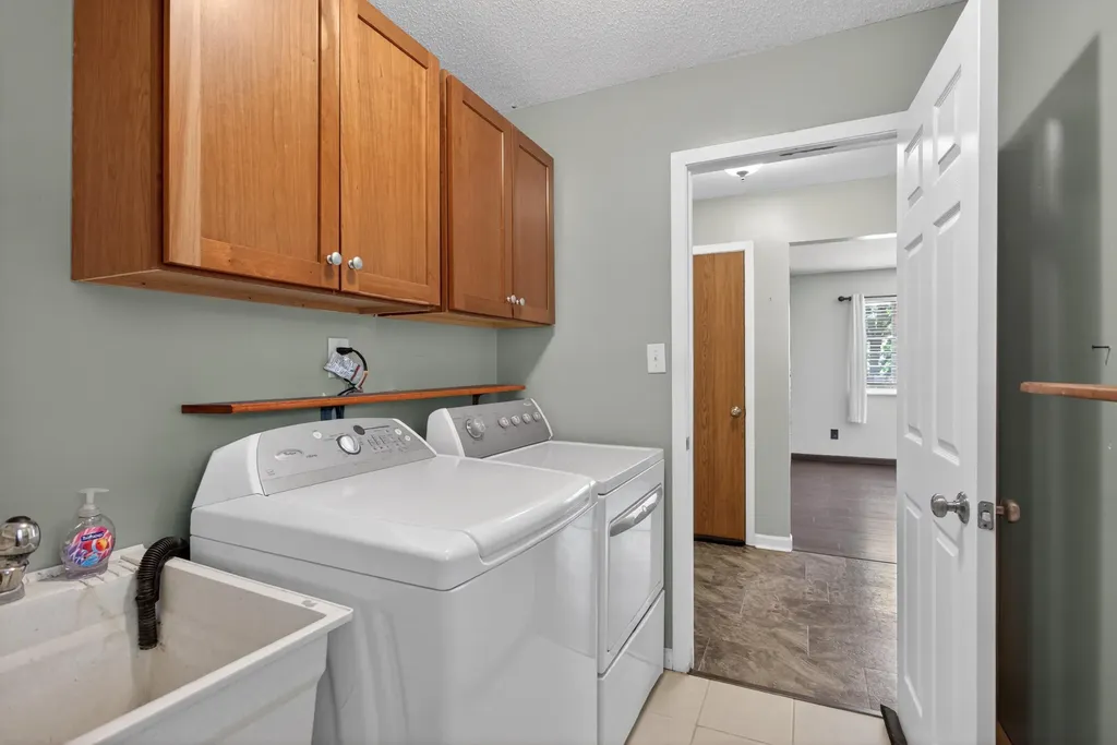 782 Bellflower Drive Columbia Township MI 49230