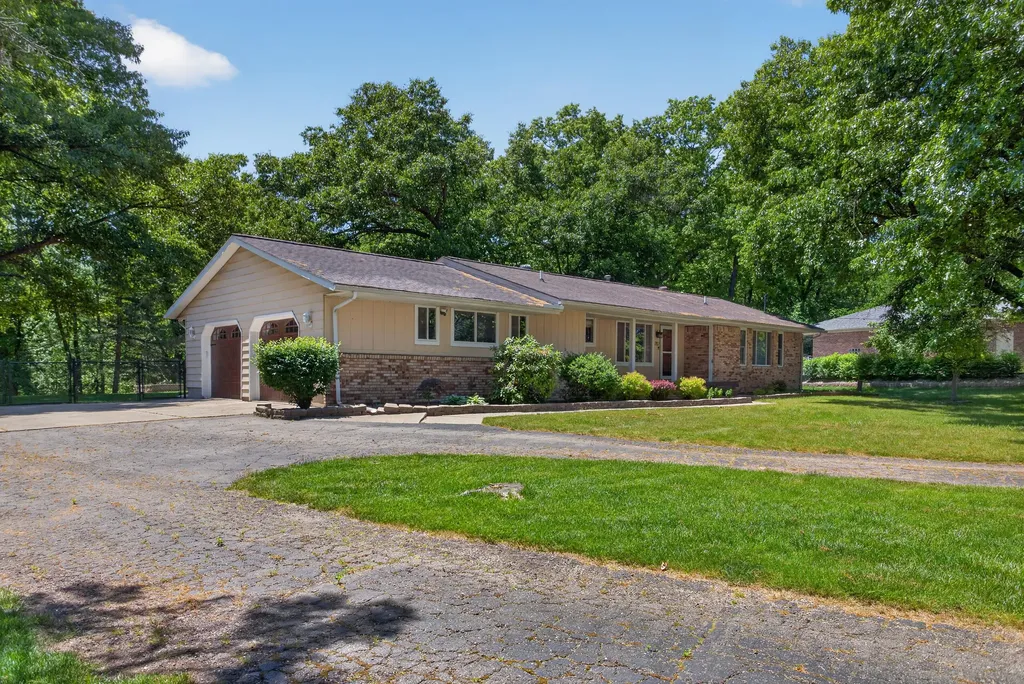 782 Bellflower Drive Columbia Township MI 49230