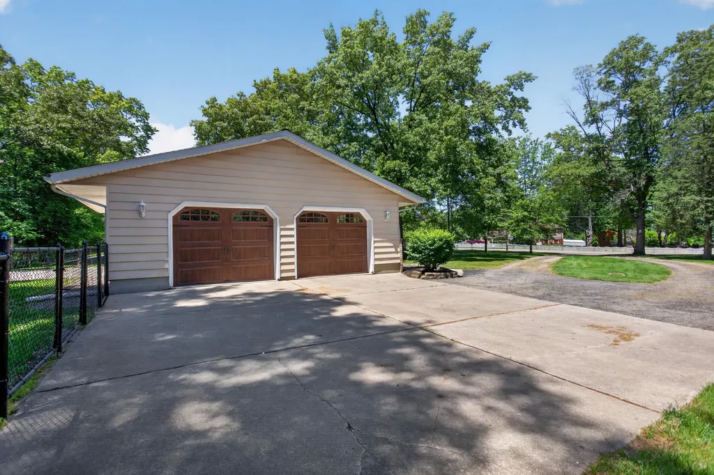 782 Bellflower Drive Columbia Township MI 49230