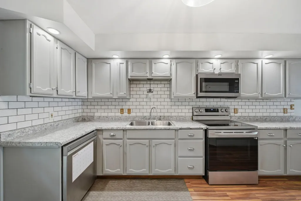 7925 Seymour Road Leoni Township MI 49240