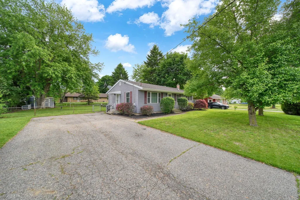 1321 Michael Drive Blackman Charter Township MI 49202
