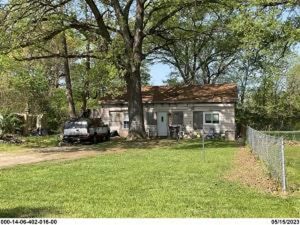 1154 Fairfax Avenue Leoni Township MI 49203