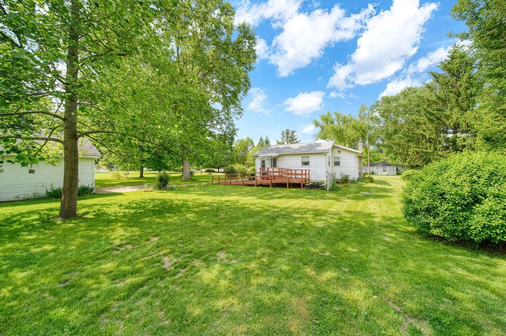 225 Center Court Napoleon Township MI 49201