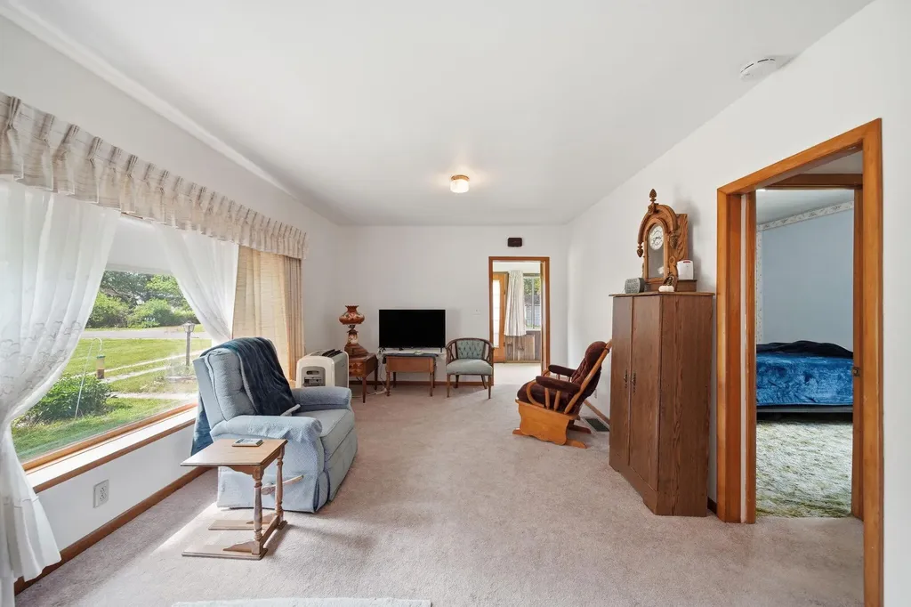 225 Center Court Napoleon Township MI 49201