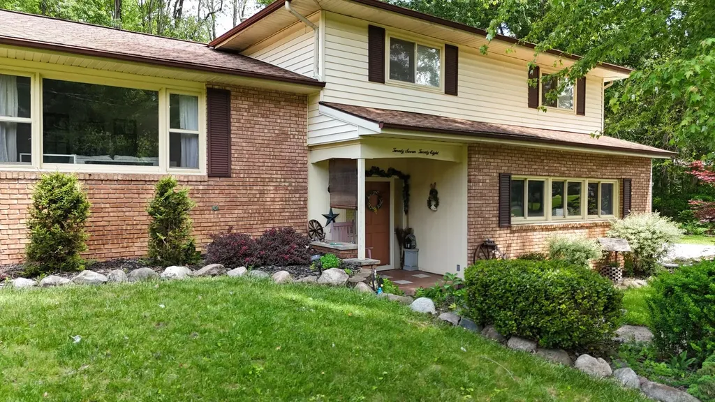 2728 Forest Lake Drive Summit Township MI 49203