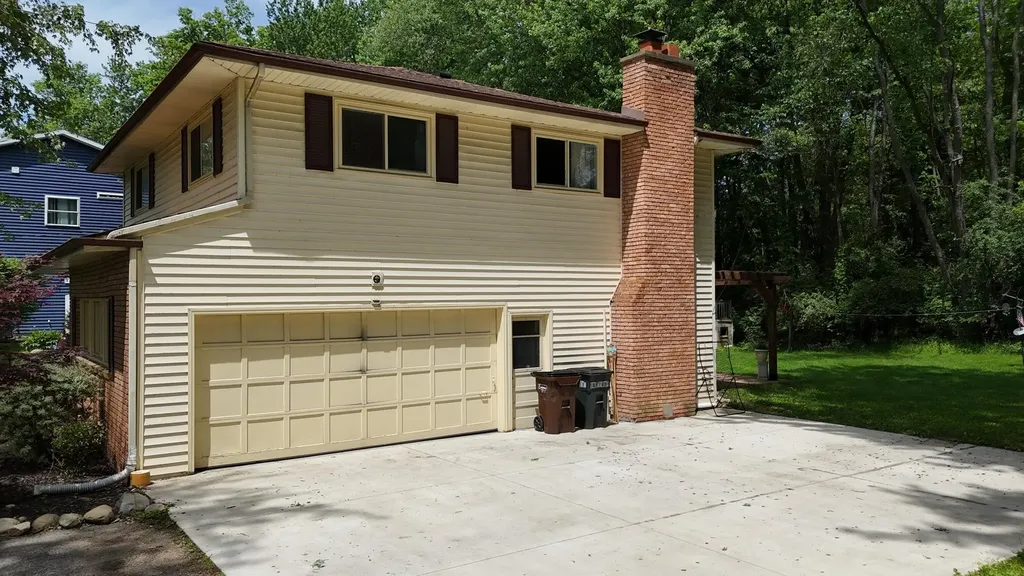 2728 Forest Lake Drive Summit Township MI 49203