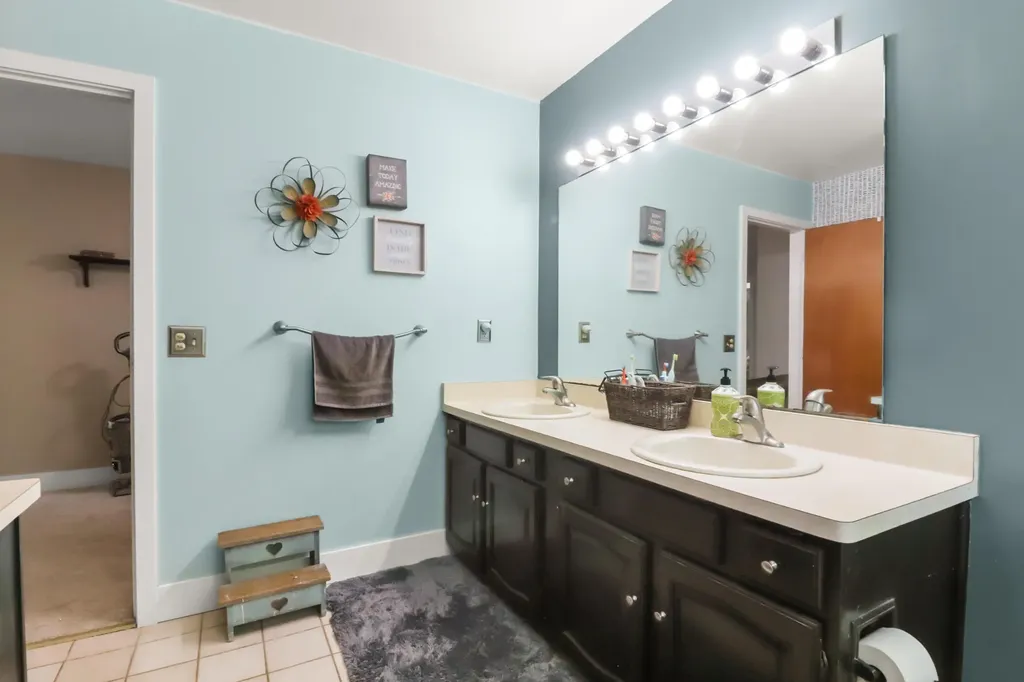 2728 Forest Lake Drive Summit Township MI 49203