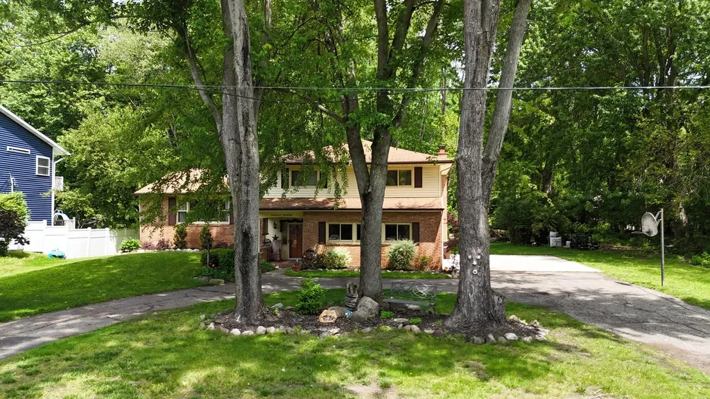 2728 Forest Lake Drive Summit Township MI 49203