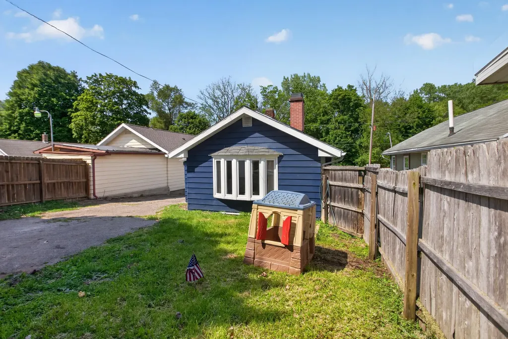 131 Park Drive Summit Township MI 49203