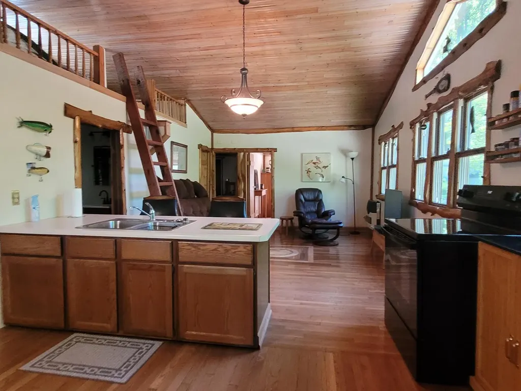 7517 Lake Drive Reading Township MI 49274