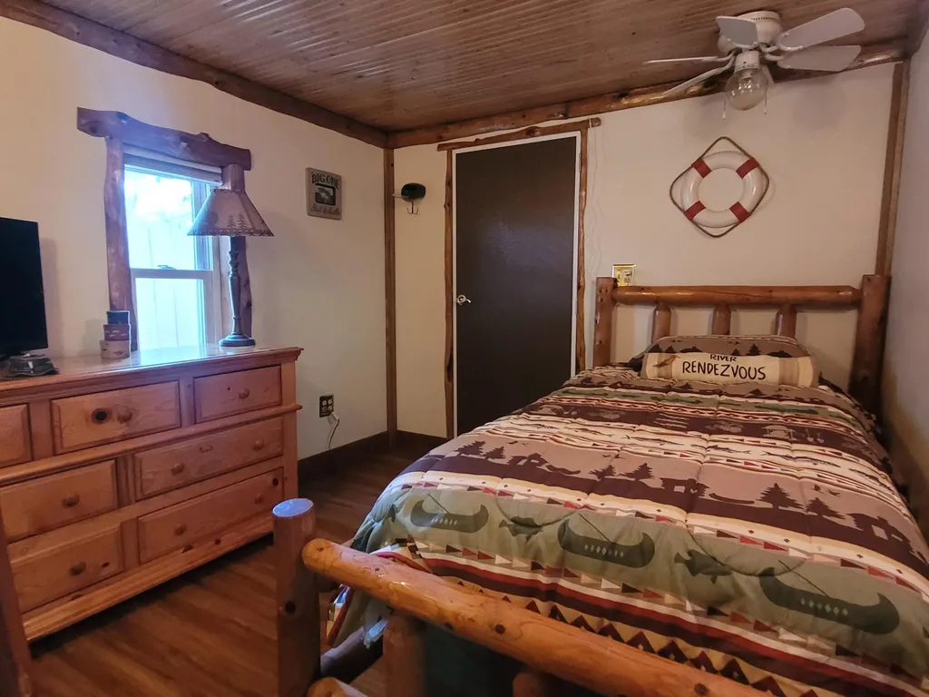 7517 Lake Drive Reading Township MI 49274