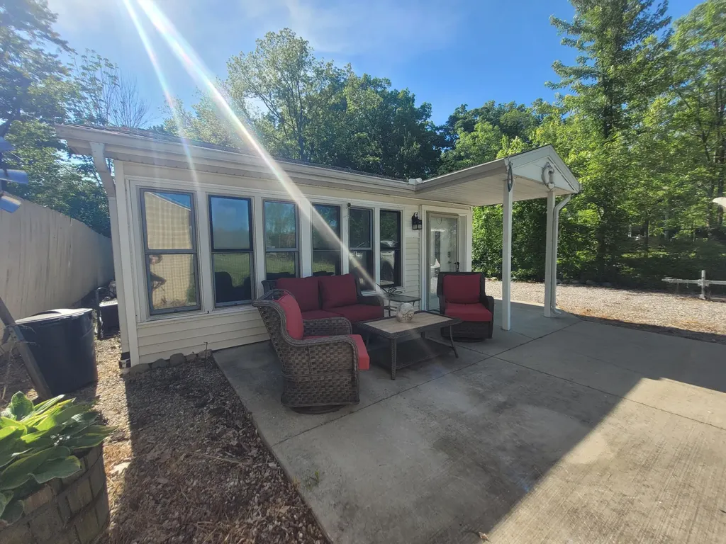 7517 Lake Drive Reading Township MI 49274