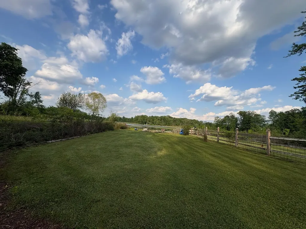 7517 Lake Drive Reading Township MI 49274