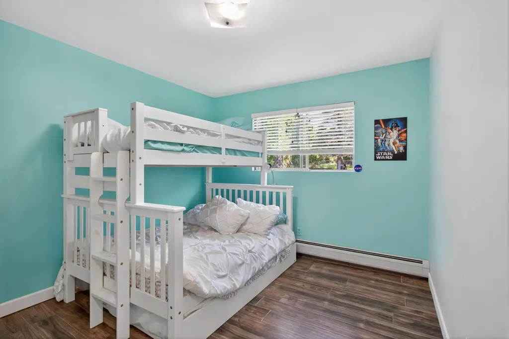 115 Kingsbury Drive Columbia Township MI 49230