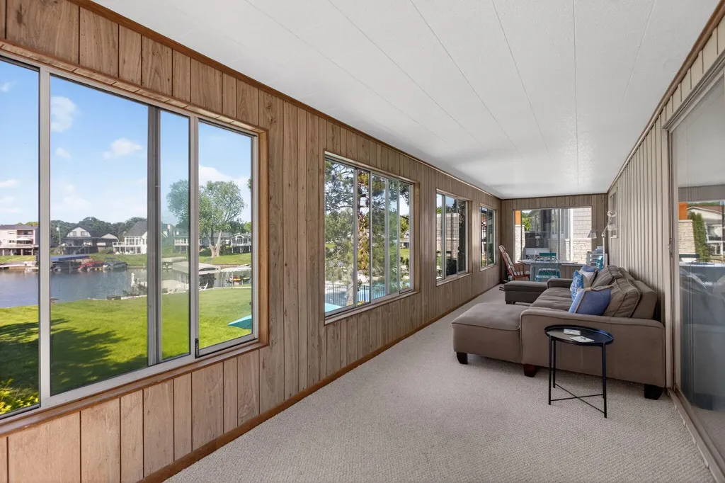 115 Kingsbury Drive Columbia Township MI 49230