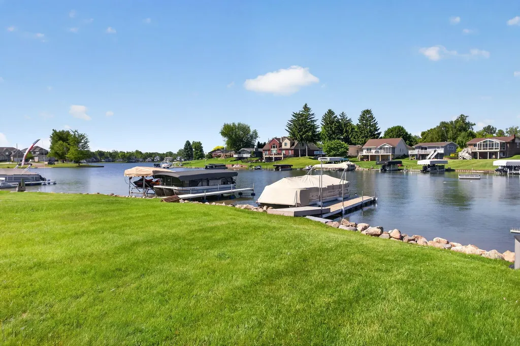 115 Kingsbury Drive Columbia Township MI 49230