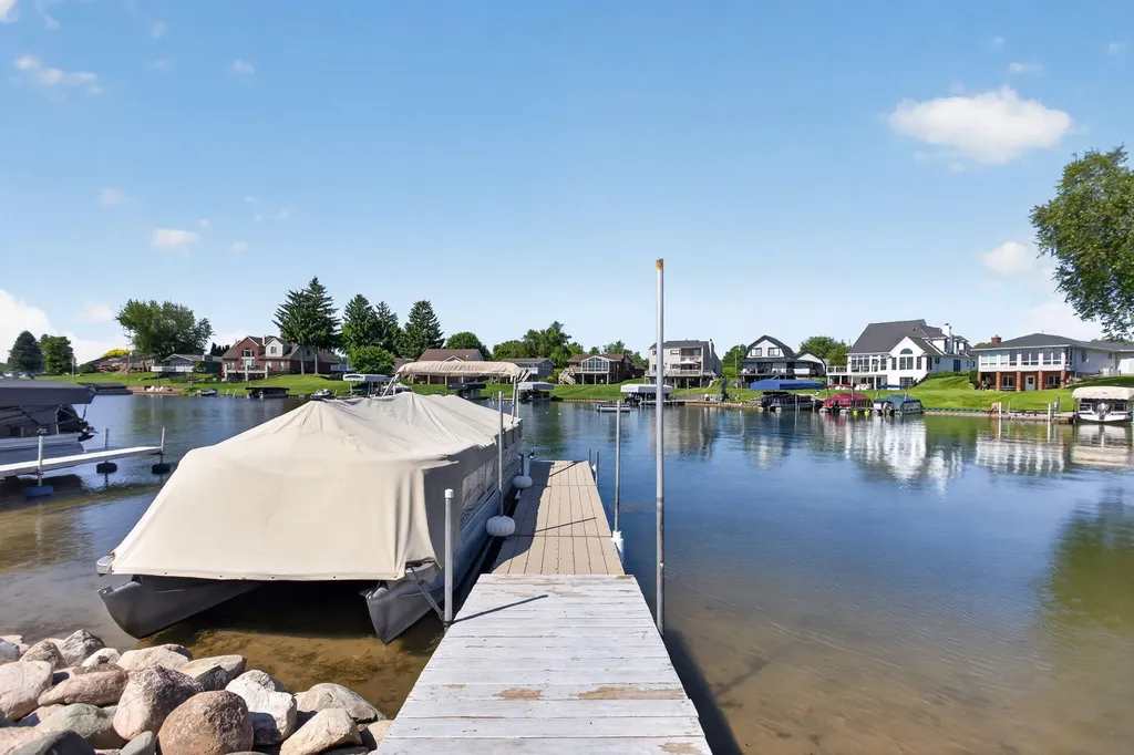 115 Kingsbury Drive Columbia Township MI 49230