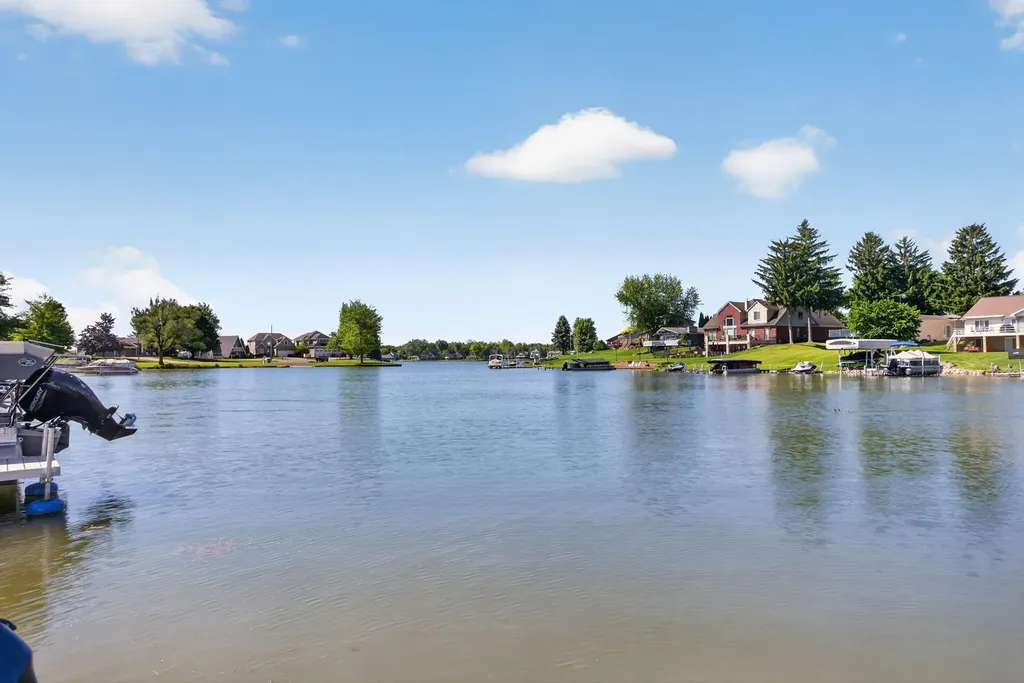 115 Kingsbury Drive Columbia Township MI 49230