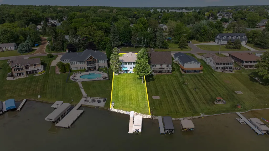 115 Kingsbury Drive Columbia Township MI 49230