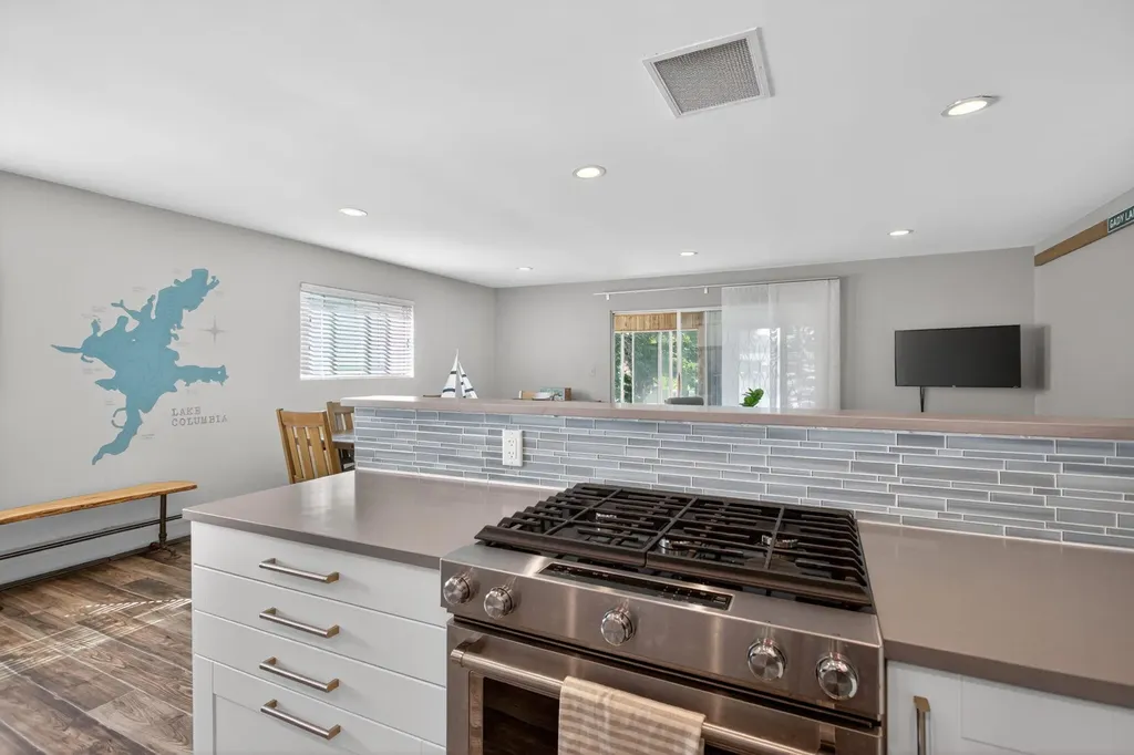115 Kingsbury Drive Columbia Township MI 49230