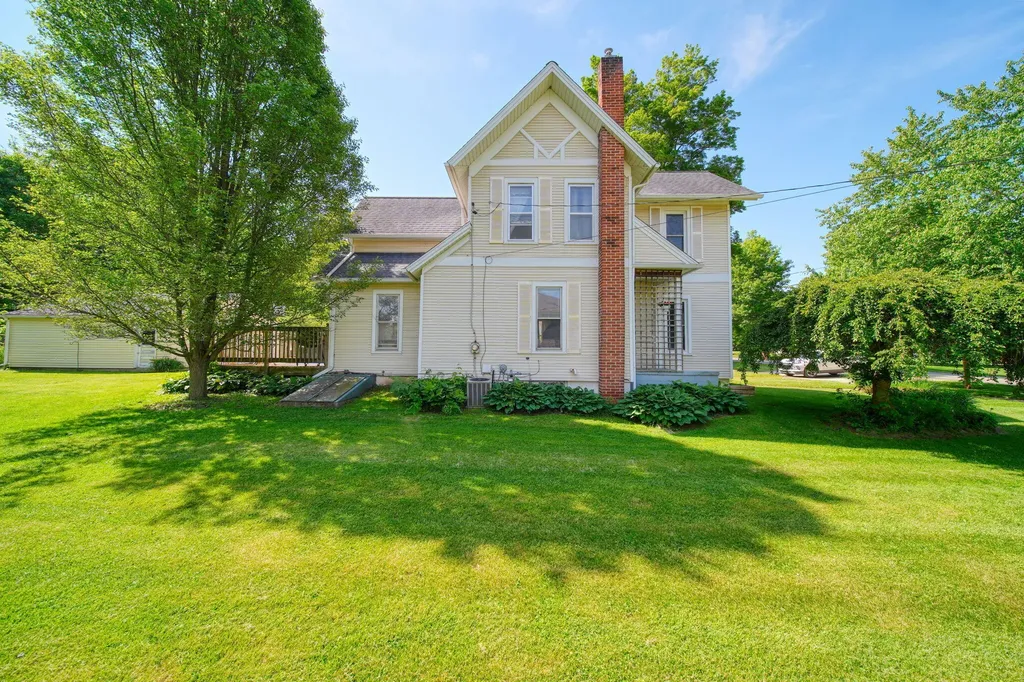 219 S Main Street Concord Village MI 49237