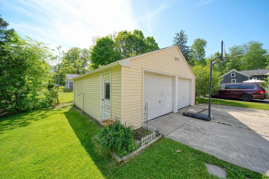 219 S Main Street Concord Village MI 49237