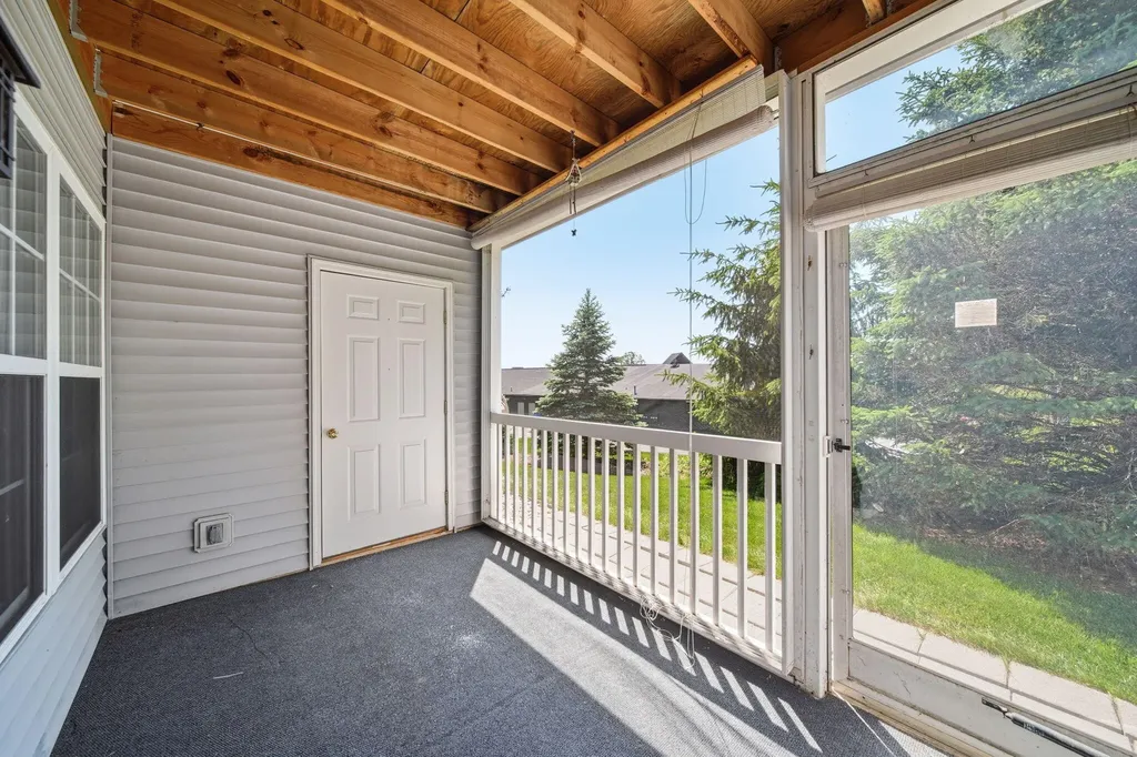 822 W Barrington Circle Summit Township MI 49203