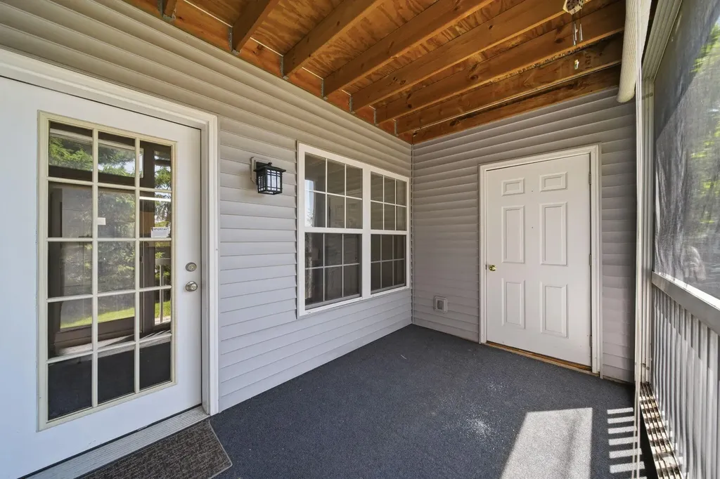 822 W Barrington Circle Summit Township MI 49203
