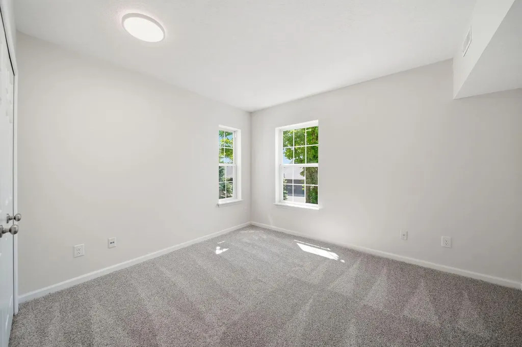 822 W Barrington Circle Summit Township MI 49203
