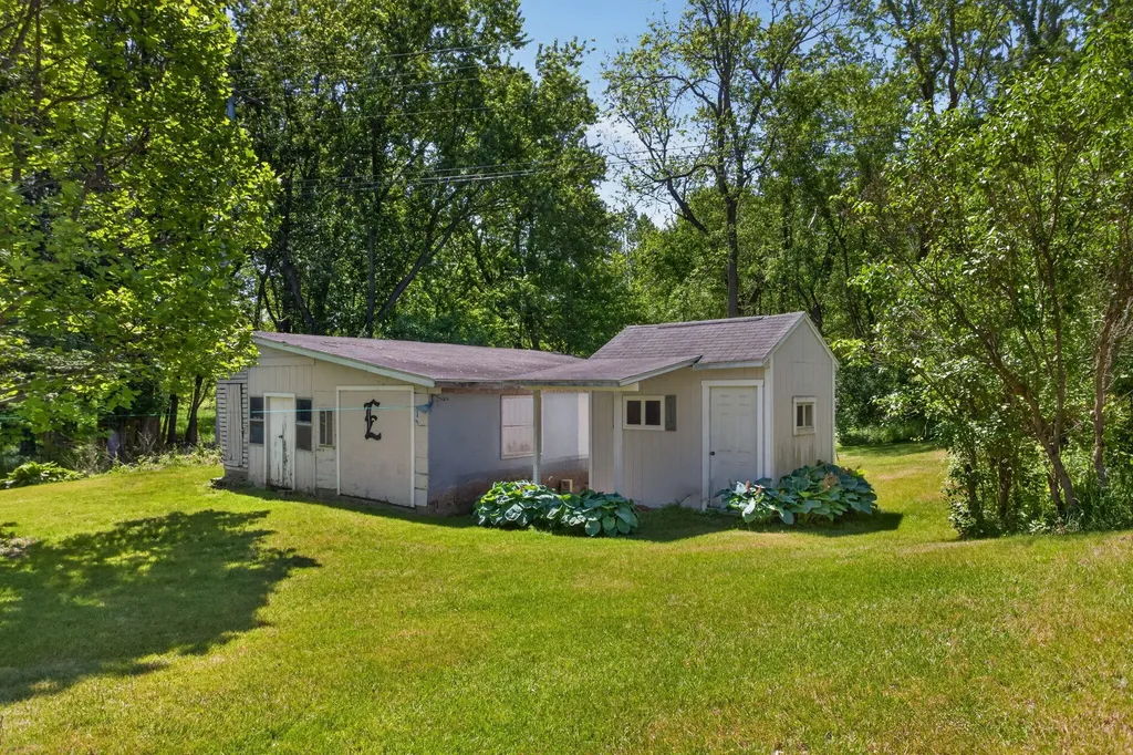 9621 W Michigan Avenue Sandstone Township MI 49269
