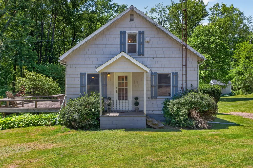 9621 W Michigan Avenue Sandstone Township MI 49269