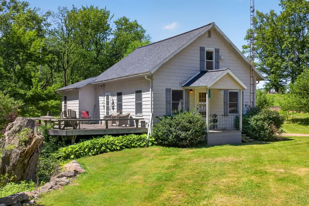 9621 W Michigan Avenue Sandstone Township MI 49269