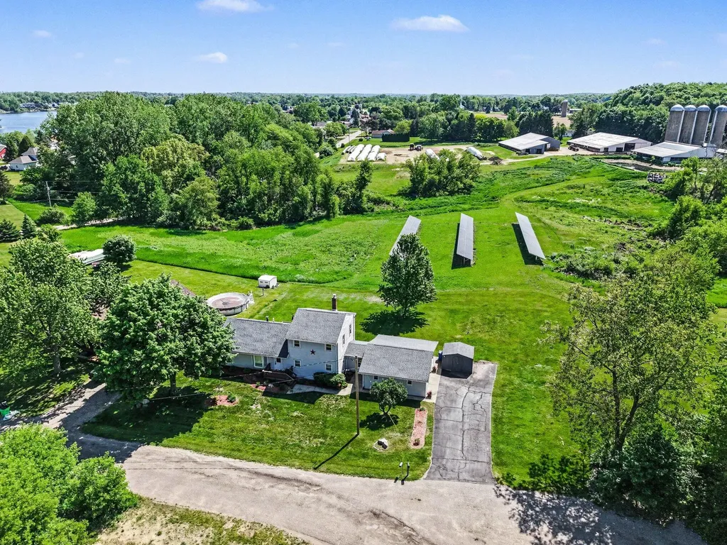 10335 Ferris Court Hillsdale Township MI 49233