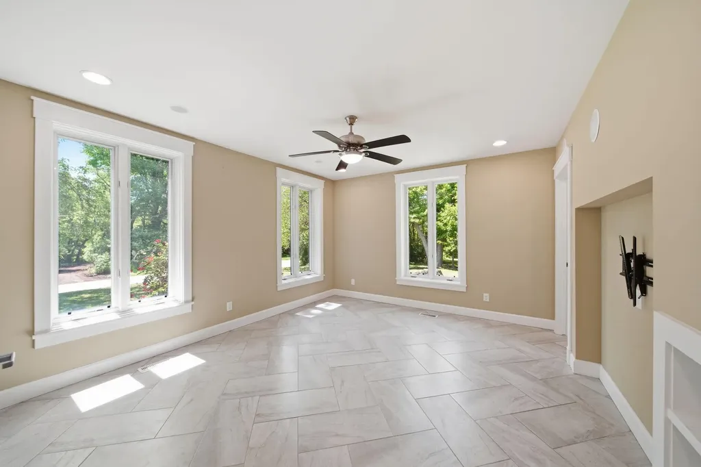 5206 Page Avenue Leoni Township MI 49201