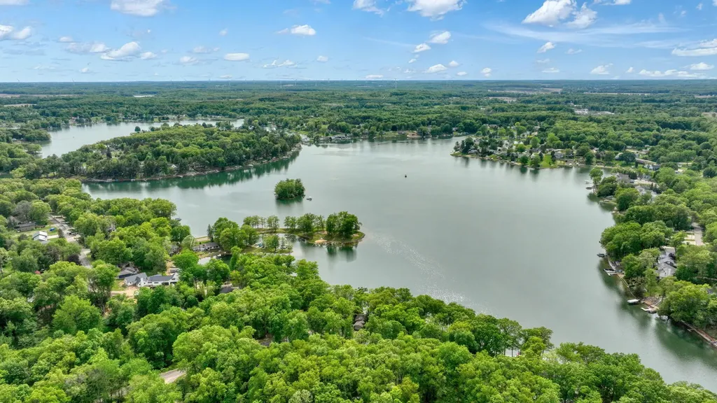 11901 Killarny Circle Somerset Township MI 49249