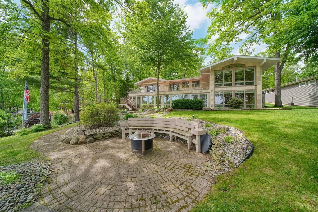 11901 Killarny Circle Somerset Township MI 49249