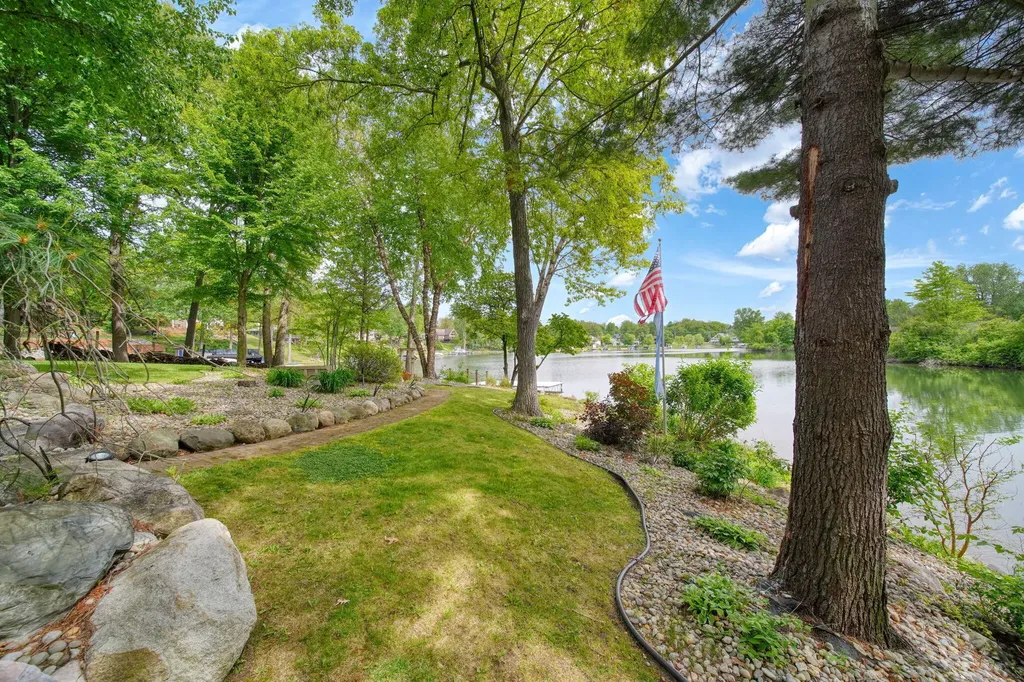 11901 Killarny Circle Somerset Township MI 49249