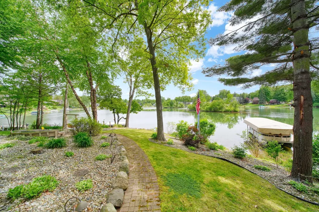 11901 Killarny Circle Somerset Township MI 49249