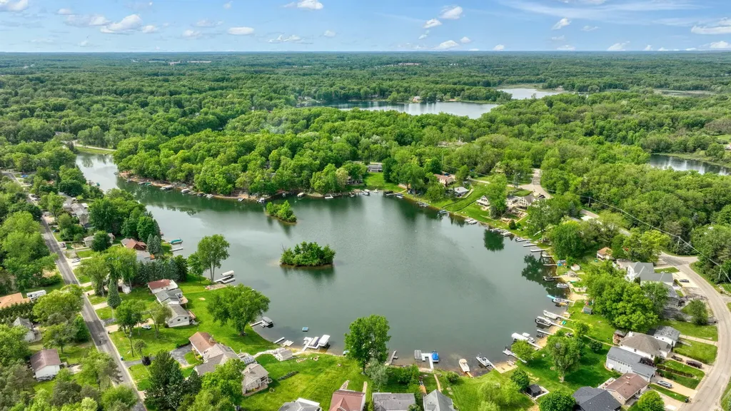 11901 Killarny Circle Somerset Township MI 49249