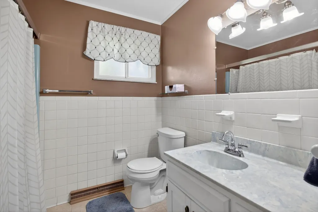1653 Gary Paul Lane Summit Township MI 49203